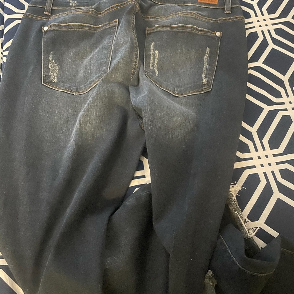 Judy Blue Slim Fit Distressed Jeans